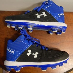 Under Armour Boys Cleats - 3.5